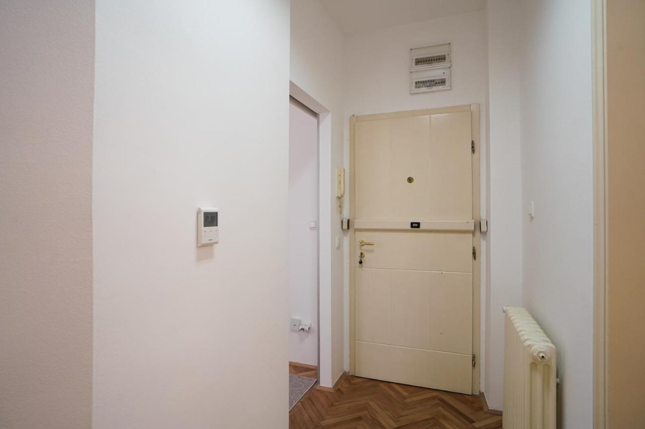 Quiet Luxury Family Apt Belgrade Fortress Center Екстериор снимка